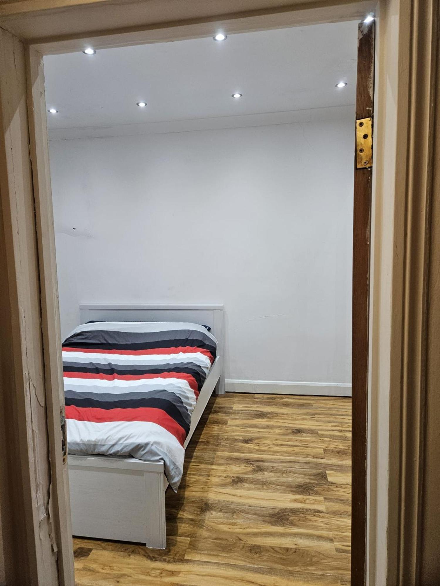 2 Bedroom Flat - Travel Direct To Heathrow/Central London Exterior foto