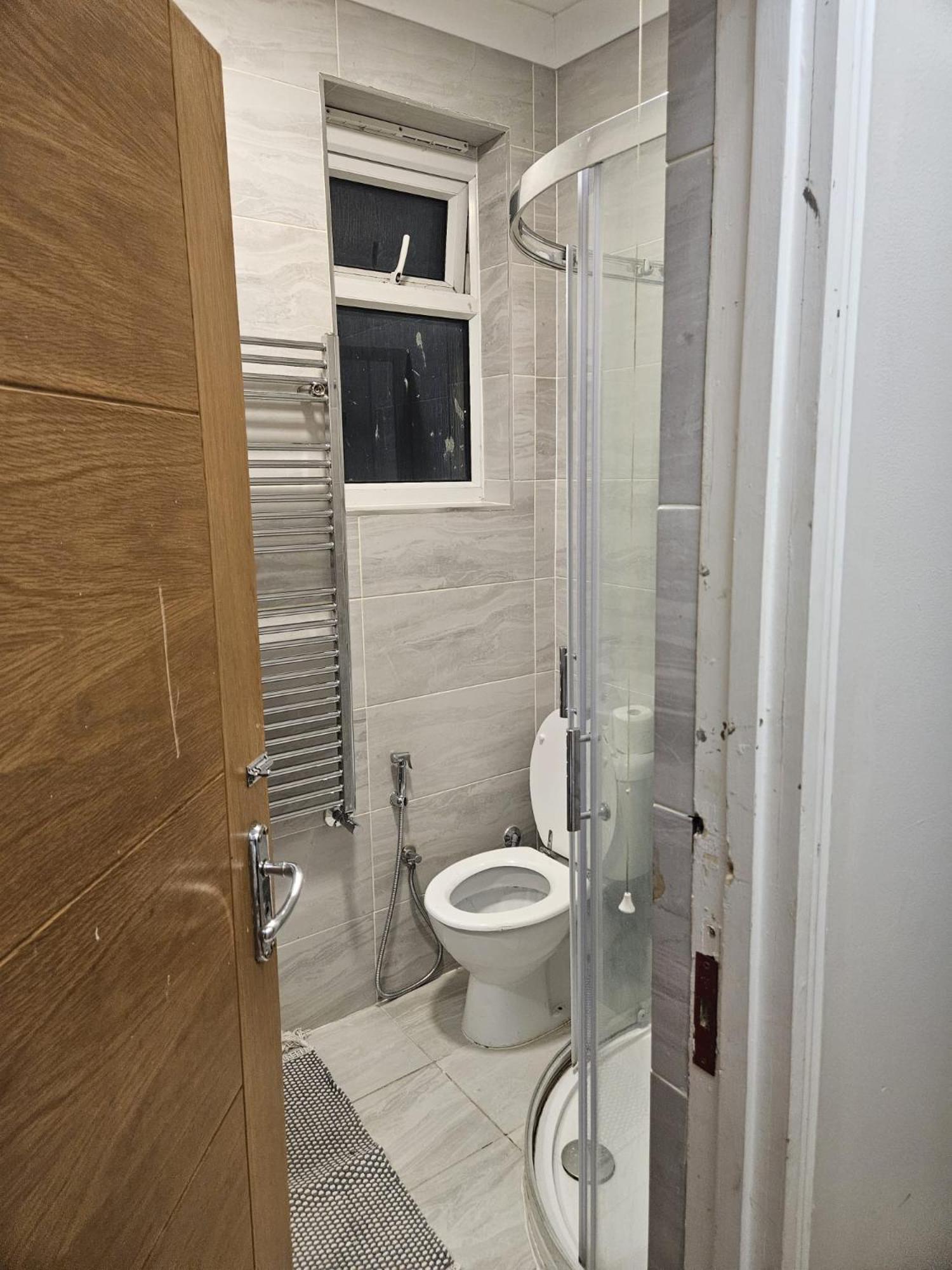 2 Bedroom Flat - Travel Direct To Heathrow/Central London Exterior foto